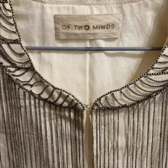 Of Minds Creme Blazer With Chain Accents BNWT S/M BNWT - Picture 5 of 8